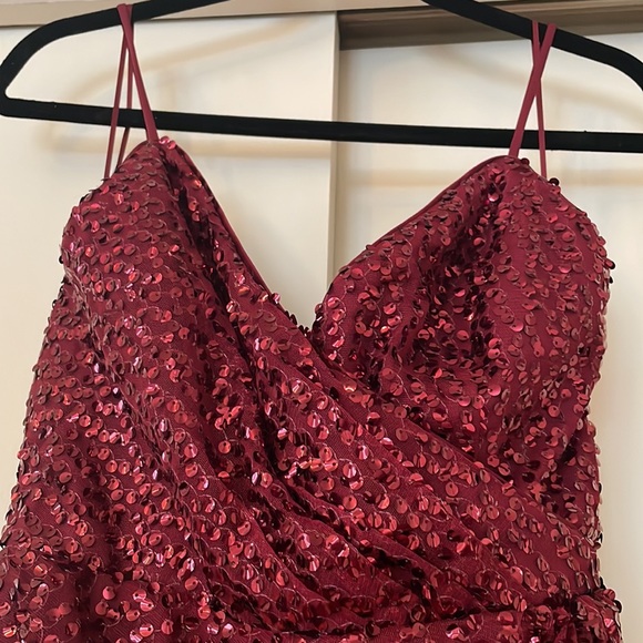 Fashion Nova sequenced maxi dress - Picture 2 of 6